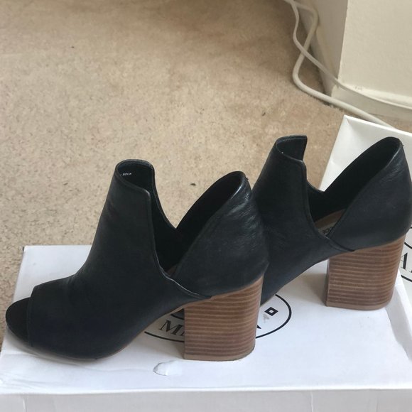 Steve Madden booties - worn once - Picture 2 of 5